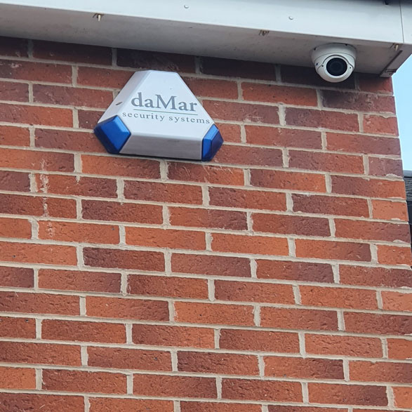 Proview Camera White